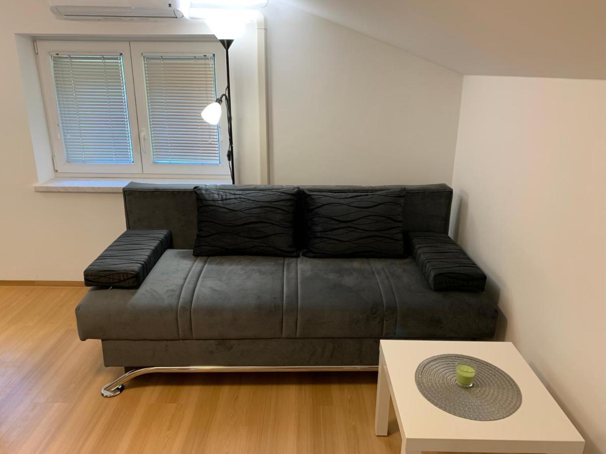 Apartmaji Pr' Nas 洛什科 外观 照片